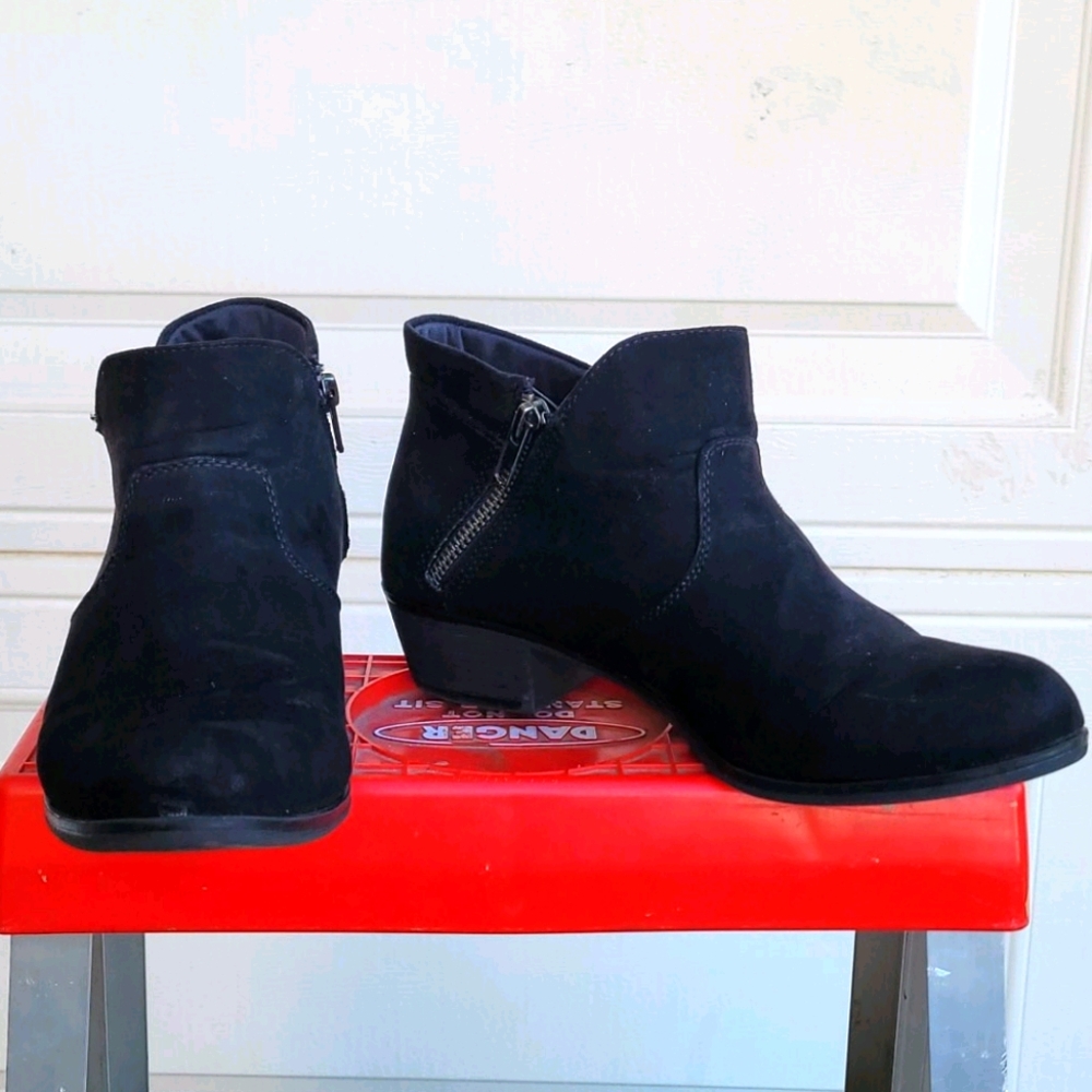 American Rag black booties sz 7.5 womens